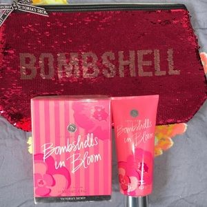 (SOLD) Victoria Secret Bombshell in Bloom bundle